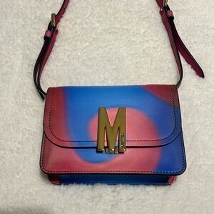 Gorgeous Moschino mini crossbody!